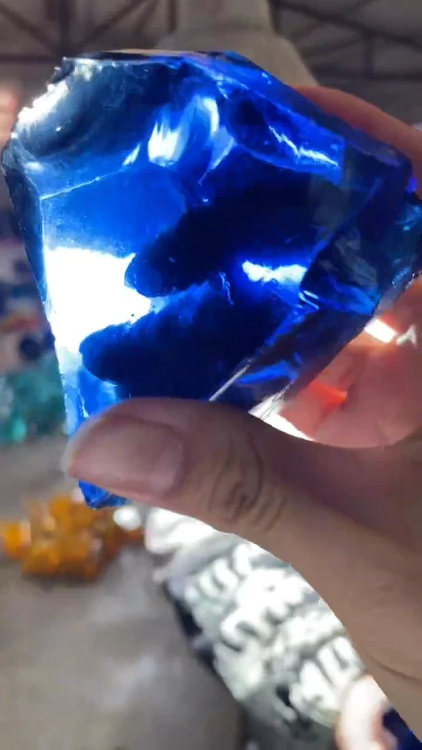 新疆五彩石原石摆件