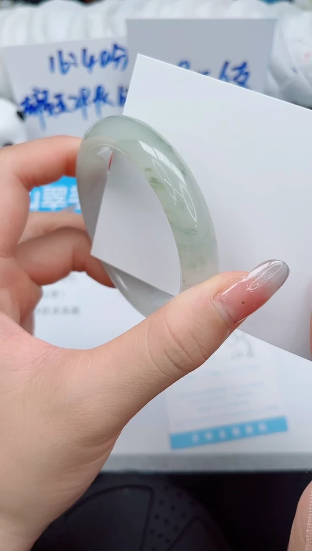 石英质玉手镯未镶嵌10-54