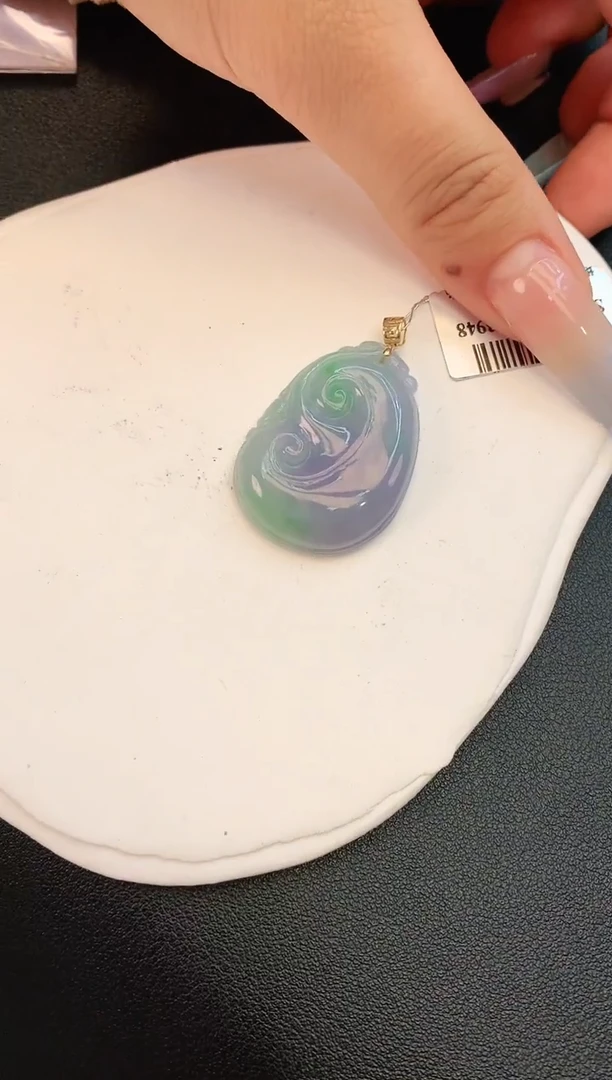 翡翠18K金镶嵌颈饰赠礼盒证书 乐乐