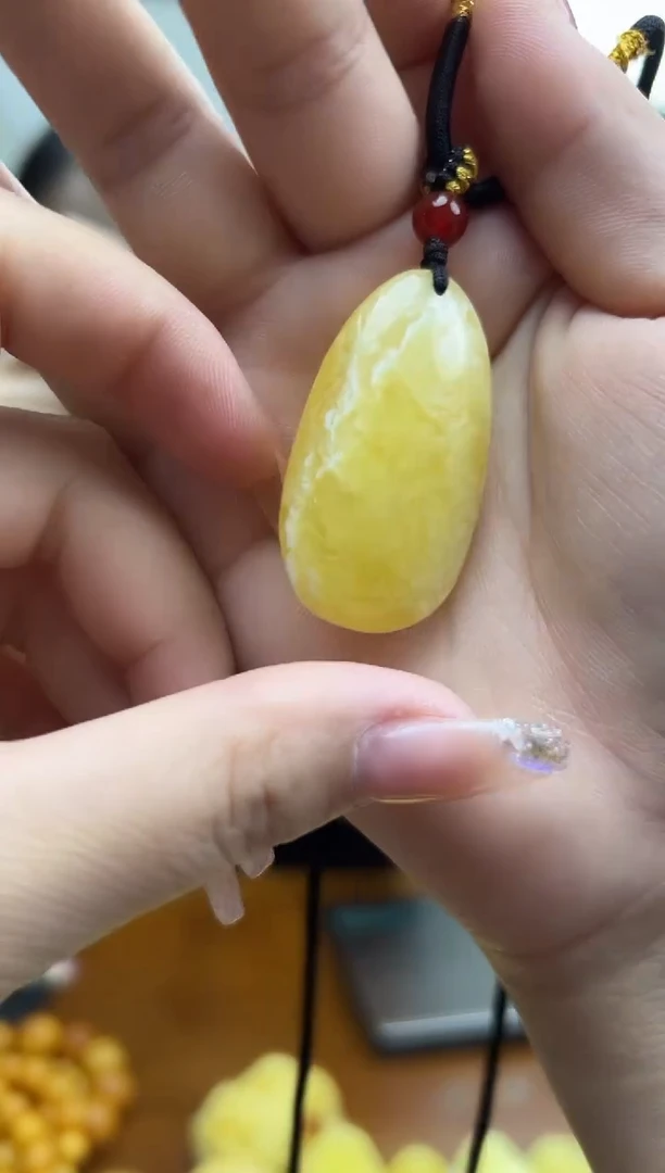 未镶嵌蜜蜡裸石琥珀蜜蜡吊坠