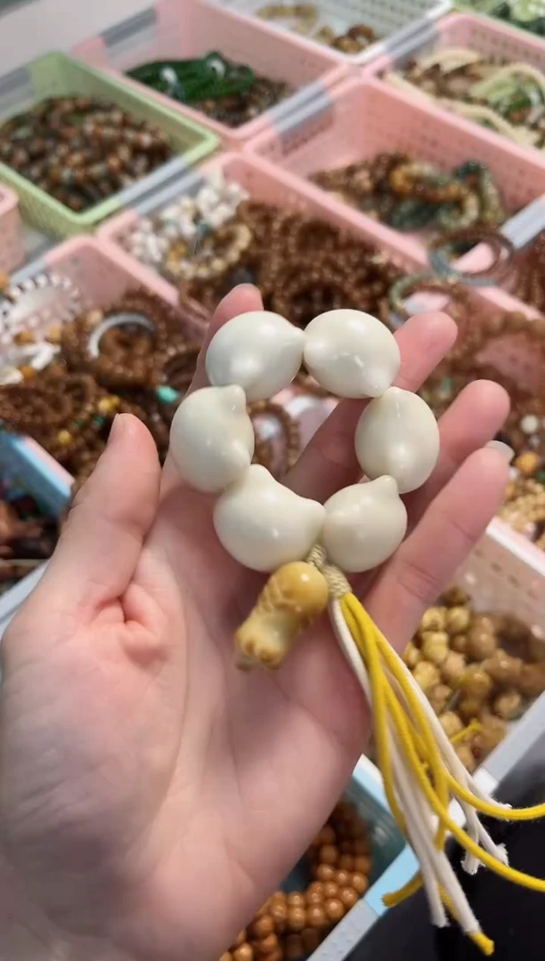 【闪购商品】菩提根/象牙果手串猫头鱼饼手捻