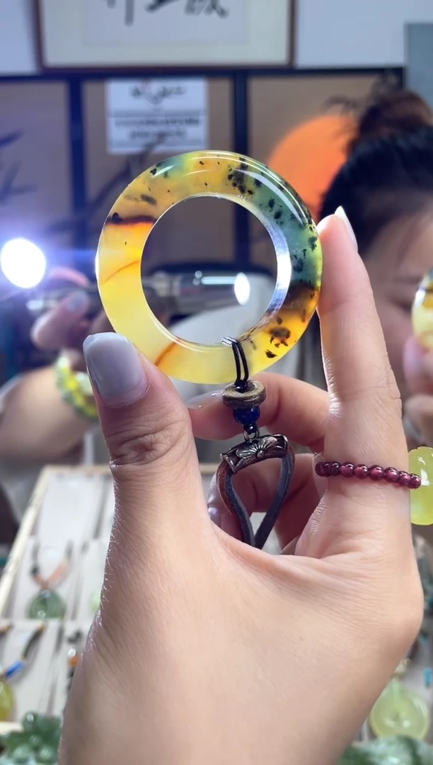 岫玉未镶嵌吊坠多样性发货其中发一