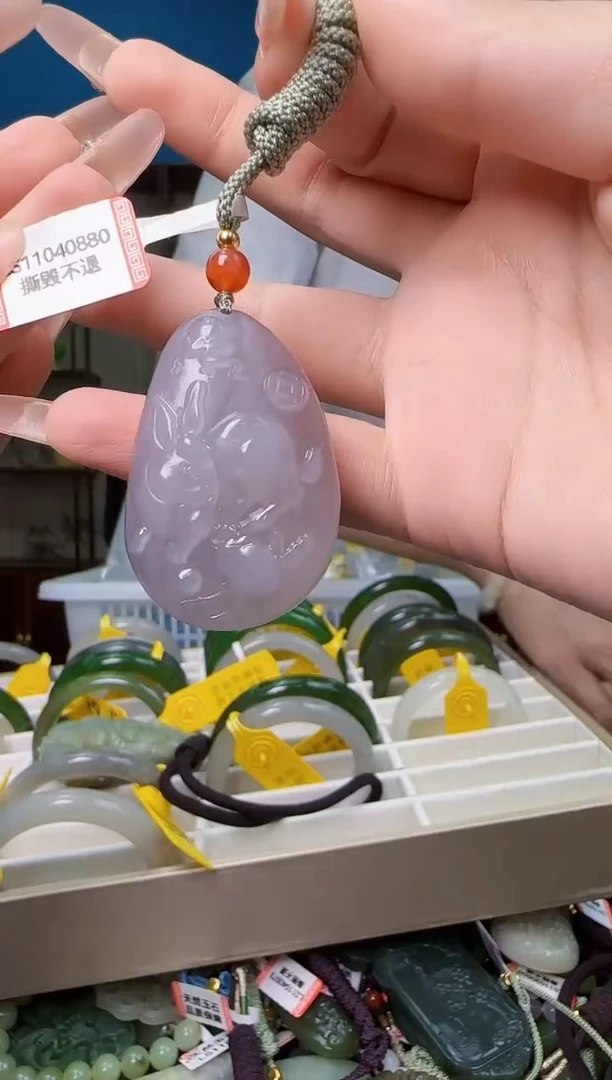 颈饰未镶嵌和田玉多样性发一