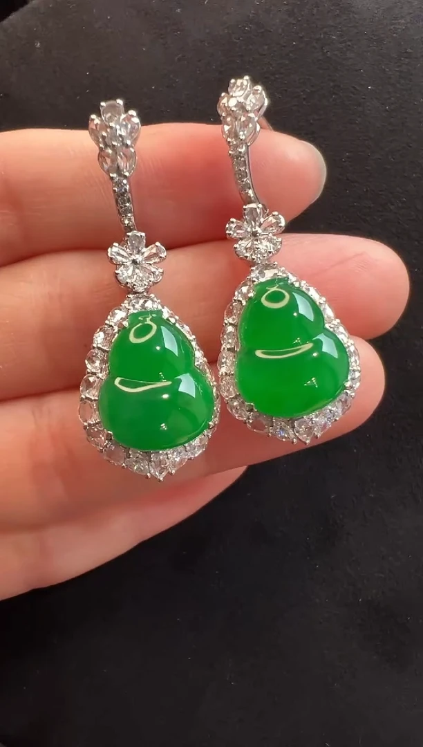 吊坠(不含链)18K金镶嵌翡翠高冰阳绿葫芦耳坠吊坠两用款