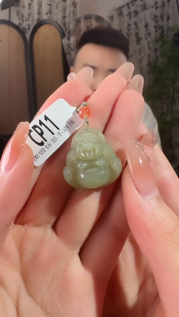 和田玉未镶嵌颈饰佛公cp11