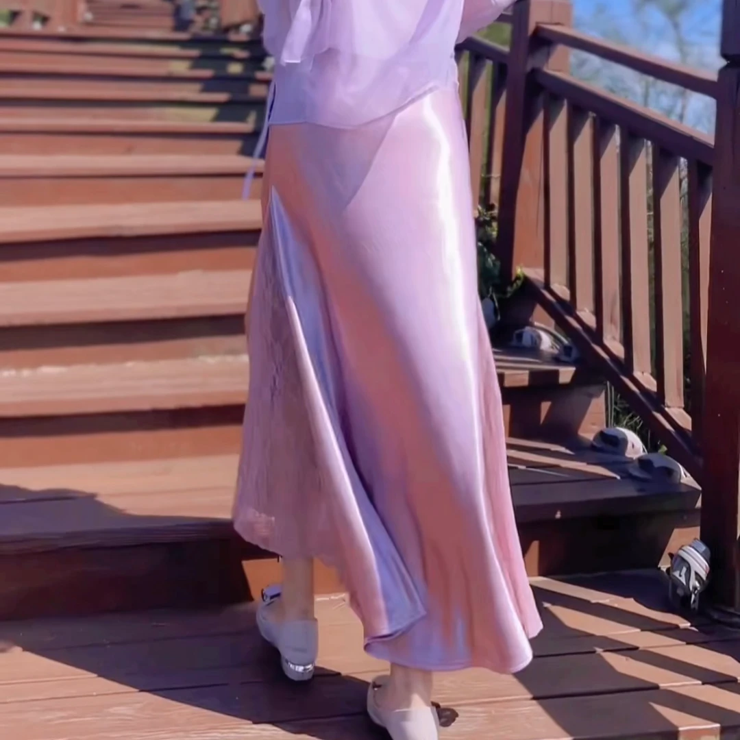 梅子同款温柔蕾丝拼接修身鱼尾裙女丝光感缎面优雅气质半身裙长裙