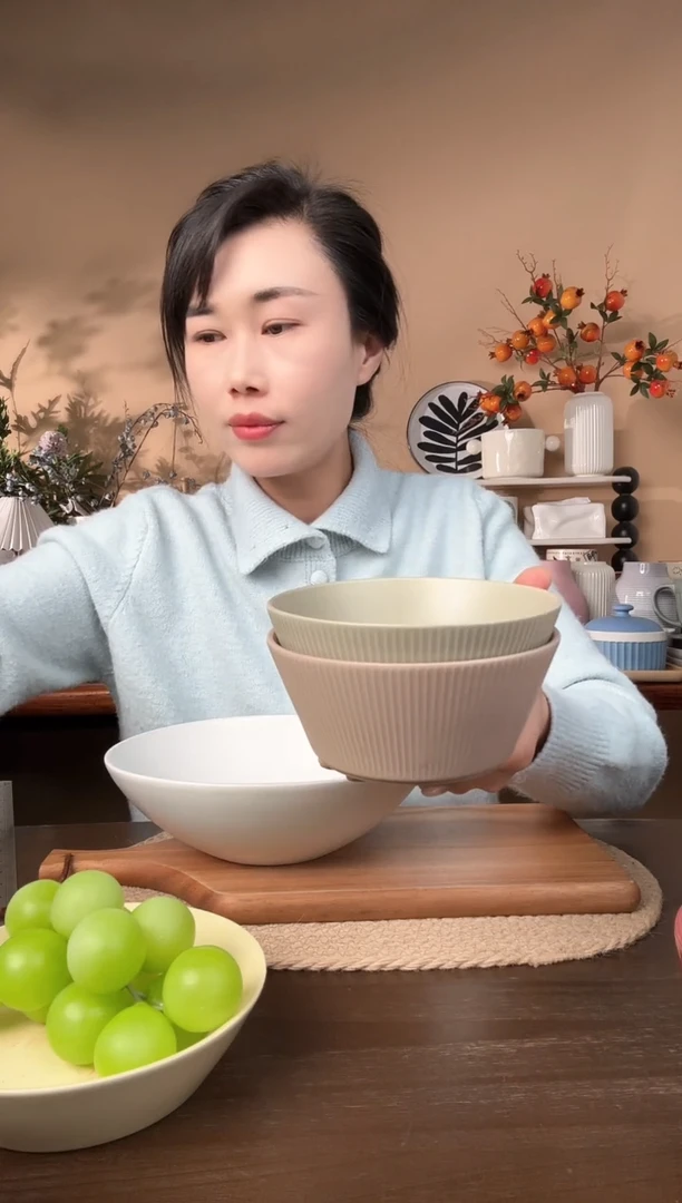 【闪购商品】瓷片5.5英寸线条碗2只微瑕