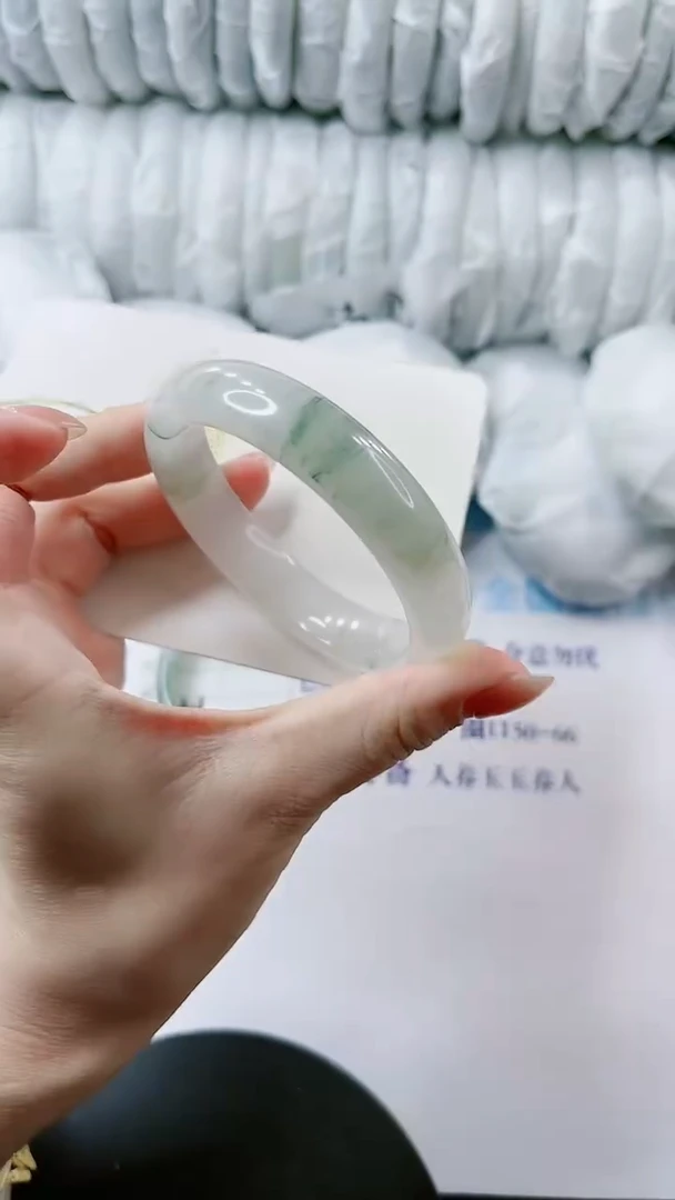 【闪购商品】石英质玉手镯未镶嵌多样性发货V7