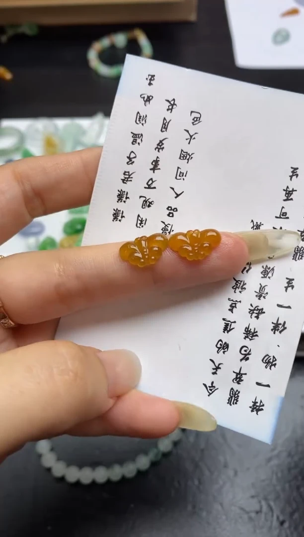 定制翡翠未镶嵌翡翠毛货~