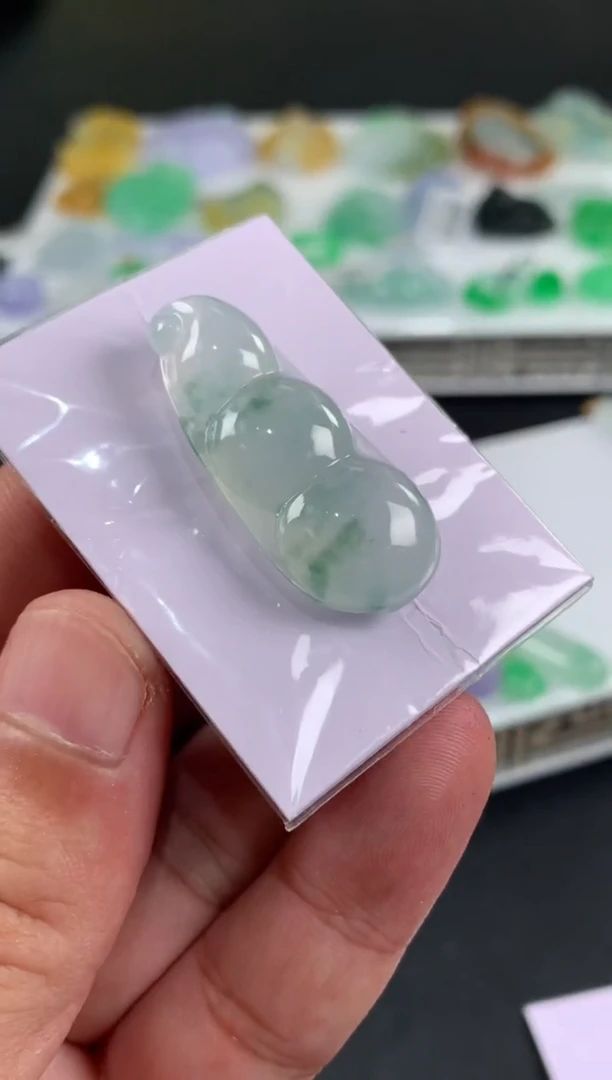 未镶嵌定制翡翠翡翠