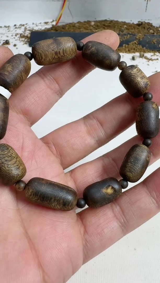 【闪购商品】沉香手串乌身留疤单圈12克