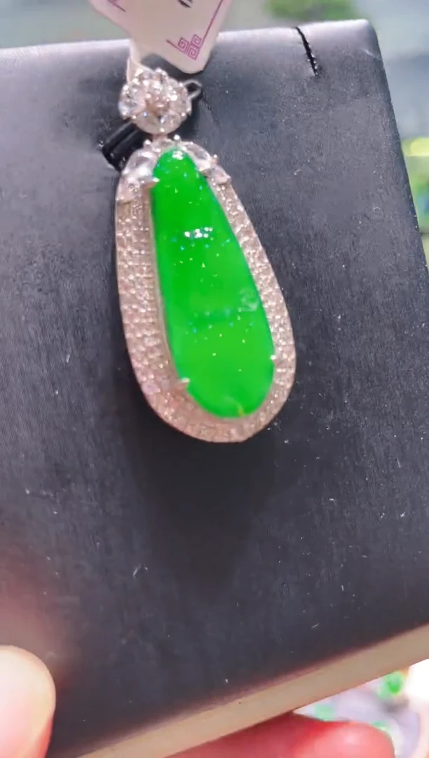 翡翠未镶嵌颈饰翡翠A7