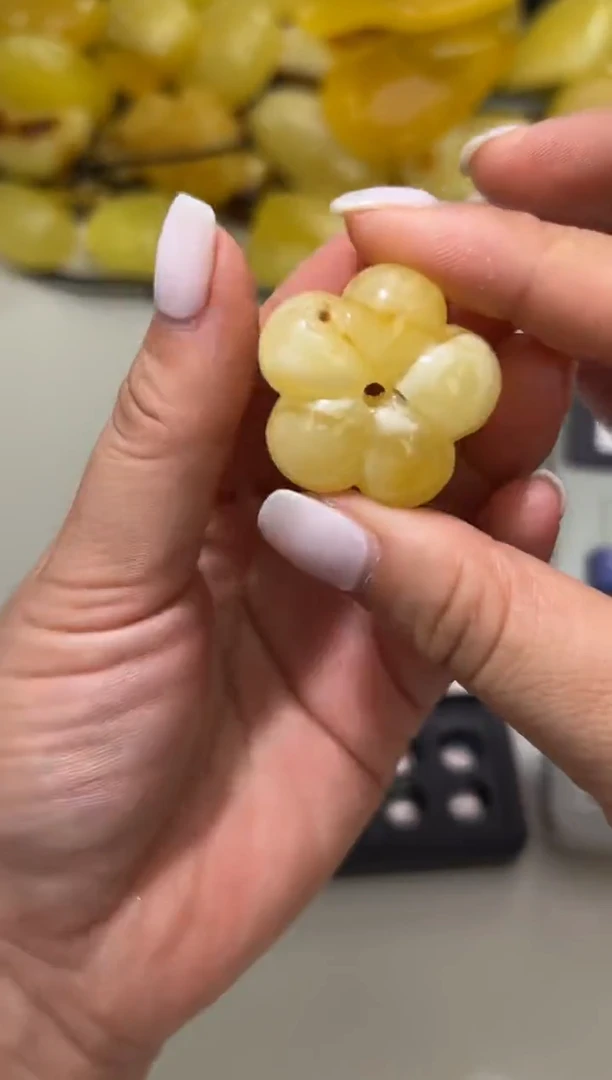 裸石琥珀未镶嵌琥珀蜜蜡吊坠