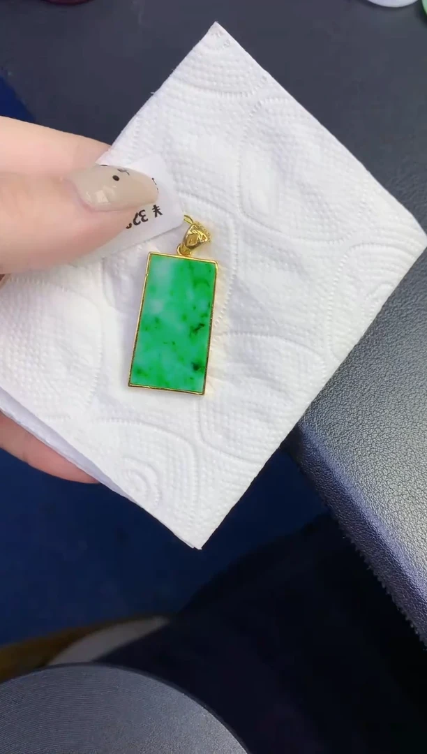 颈饰未镶嵌翡翠缅甸天然翡翠a货