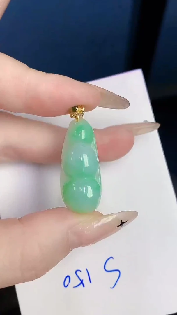 颈饰未镶嵌翡翠缅甸天然翡翠A货