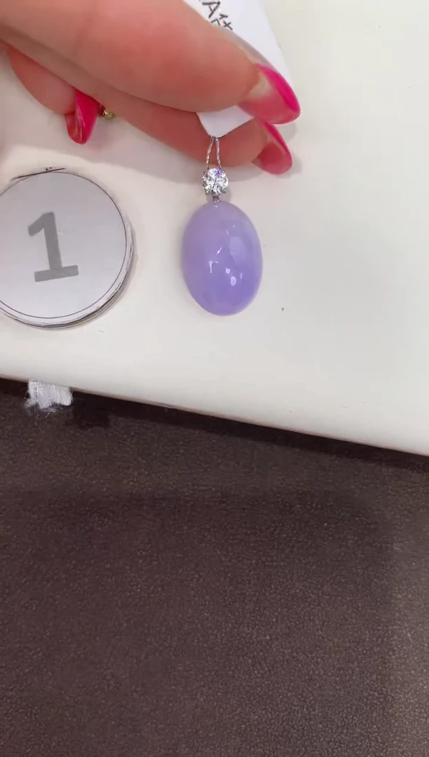 颈饰18K金镶嵌翡翠天然缅甸a货翡翠