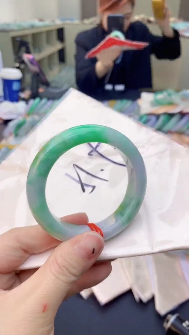 【闪购商品】翡翠手镯未镶嵌0582336954