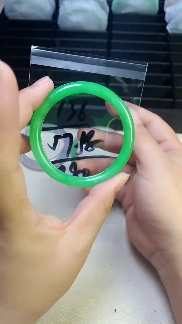 无非金属缅风美人翠手镯136