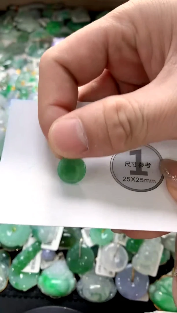 颈饰未镶嵌翡翠1111111111111111