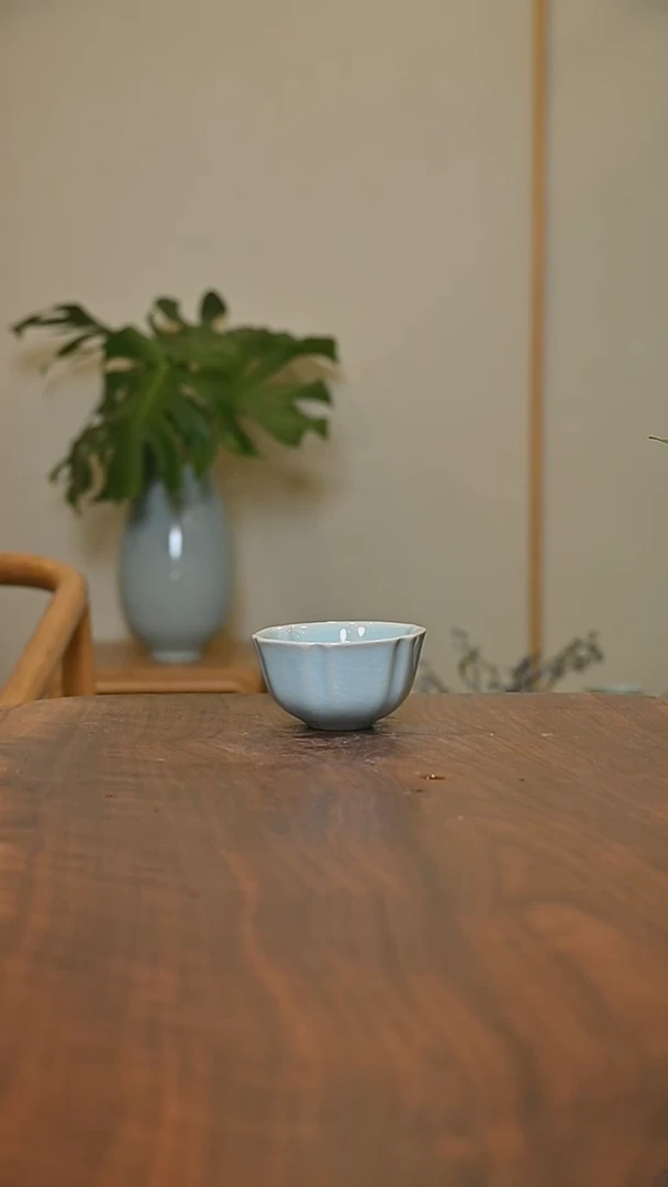 大六合泰平杯 天青 微瑕 朱家汝窑款