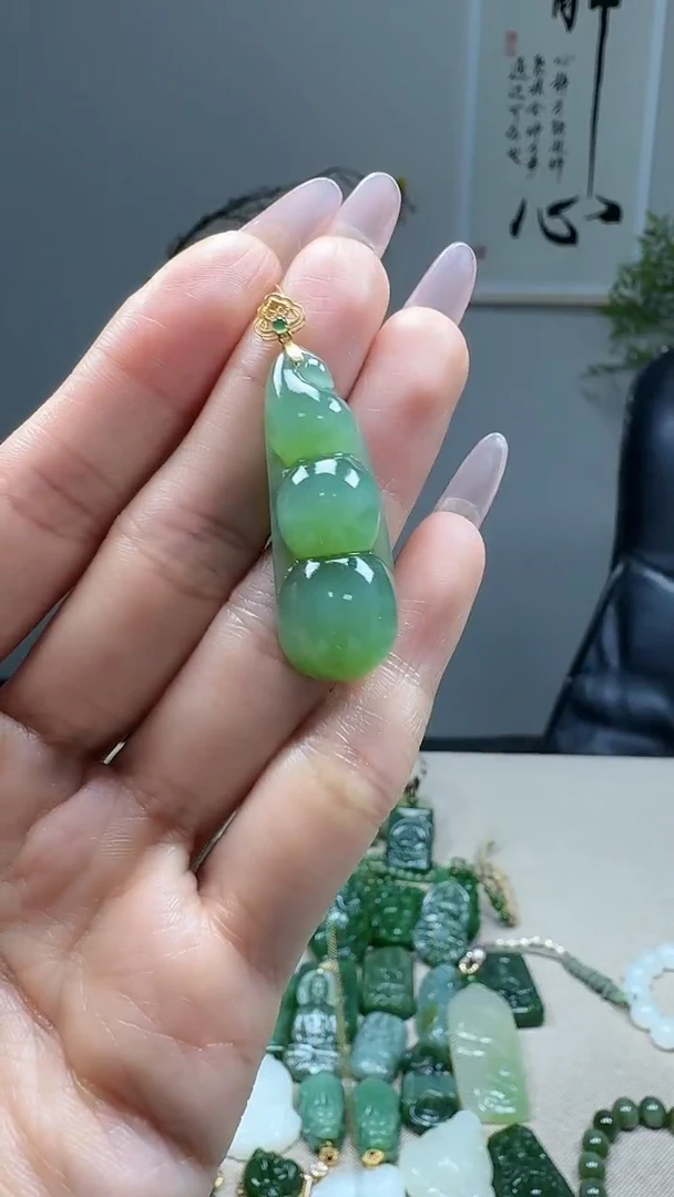 吊坠(不含链)18K金镶嵌和田玉1