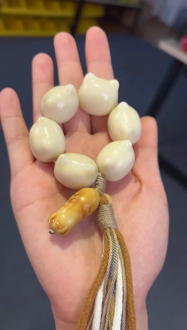 吊坠菩提根/象牙果 2.2象牙果猫头鱼饼手捻
