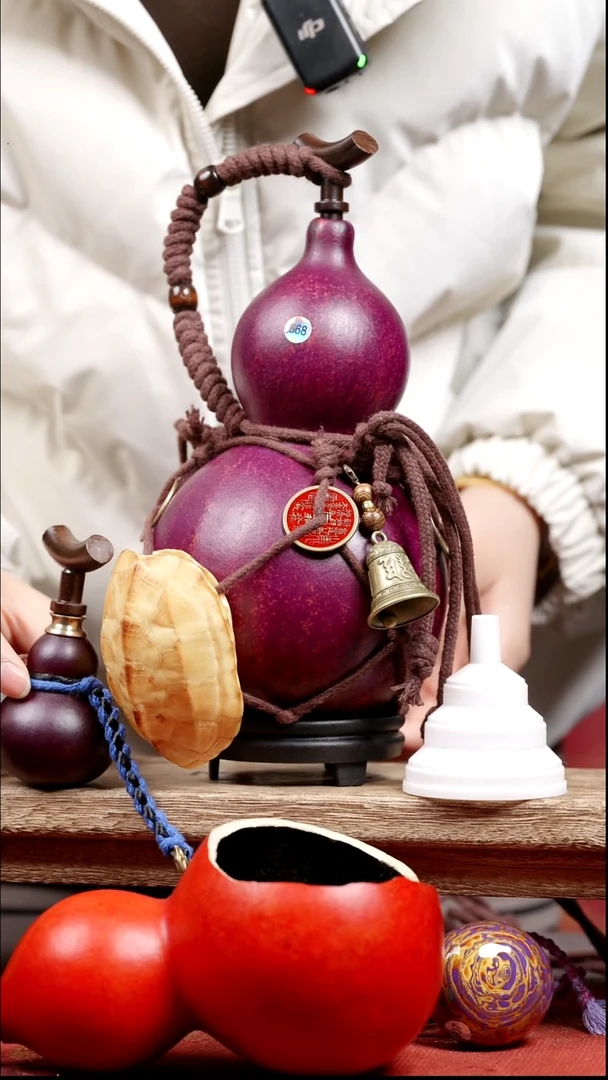 668号纯手工制作天然大漆真葫芦【不包全品介意慎拍】