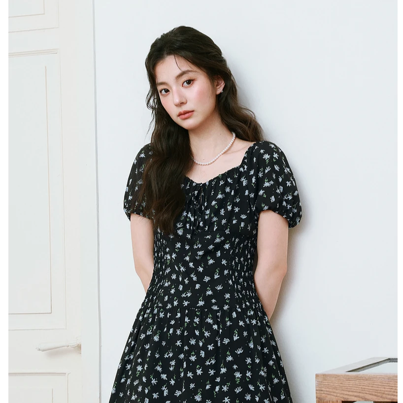 诗凡黎复古碎花连衣裙2025新款法式显瘦茶歇裙7G3190561