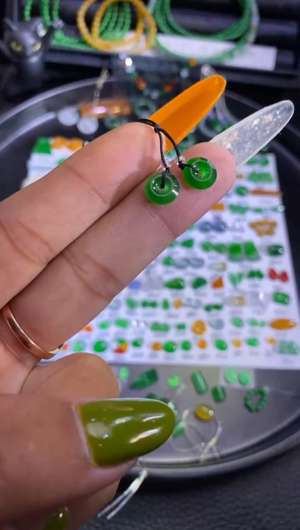 未镶嵌挂件翡翠圈