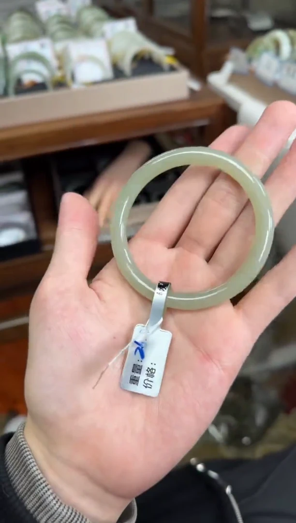 未镶嵌手镯和田玉57