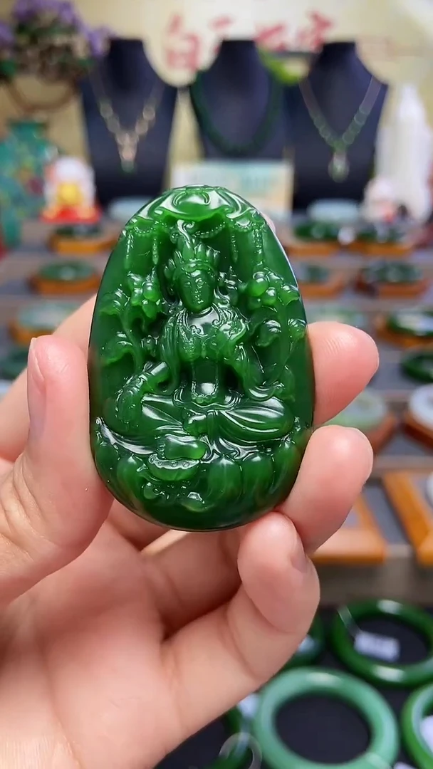 和田玉未镶嵌吊坠(不含链)收藏级碧玉绿度母吊坠