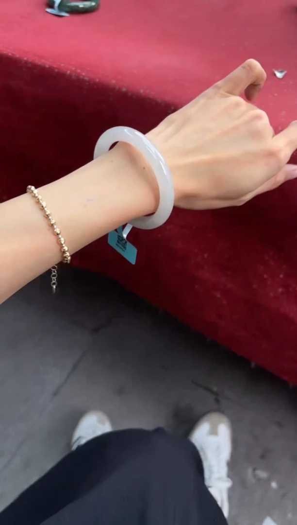 翡翠手镯（圆镯）未镶嵌手镯