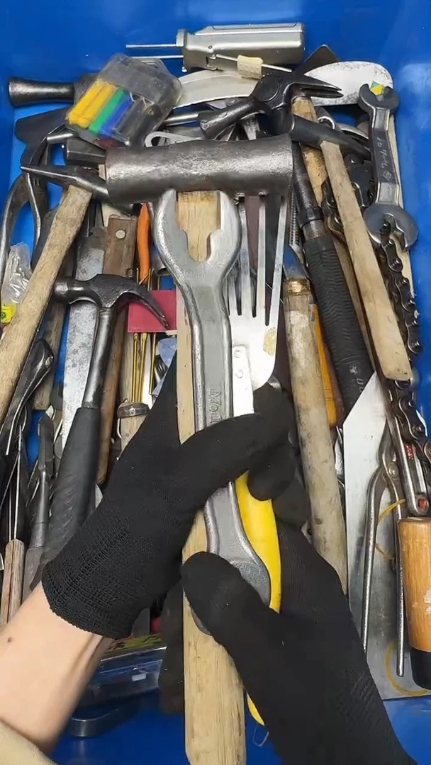 牛**爷五金工具钳子剪子等18