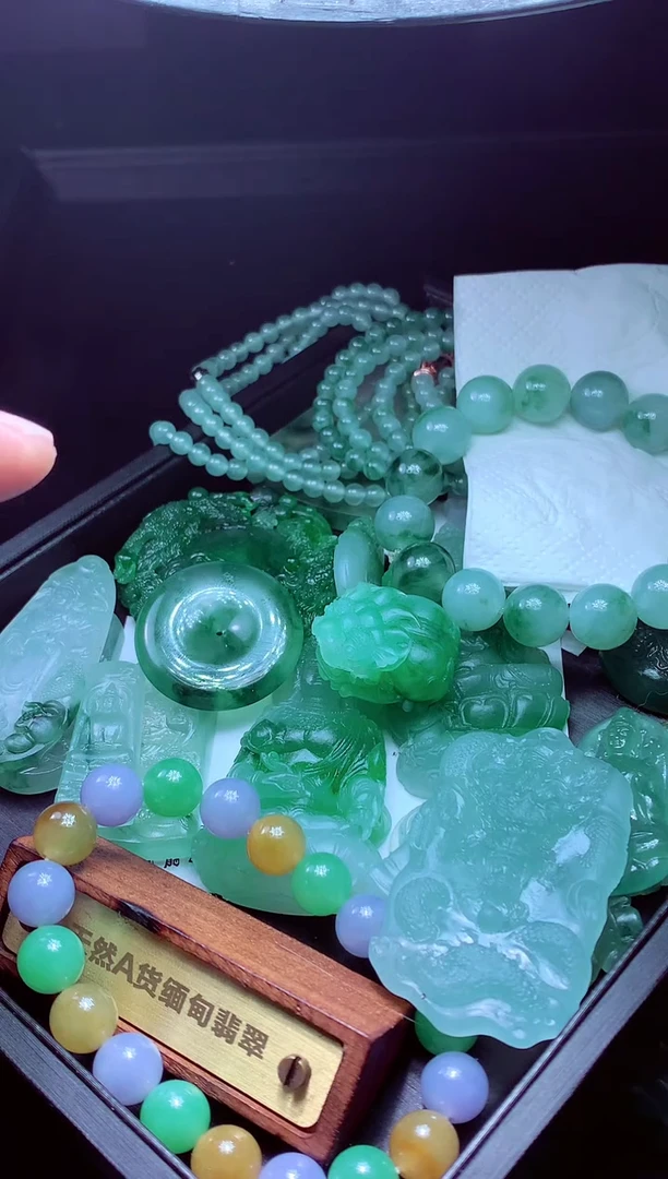 未镶嵌定制翡翠K***?毛货翡翠定制