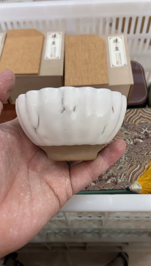 杯无运费险有瑕疵的摄影的产品有使用过的痕迹有点脏介意勿拍