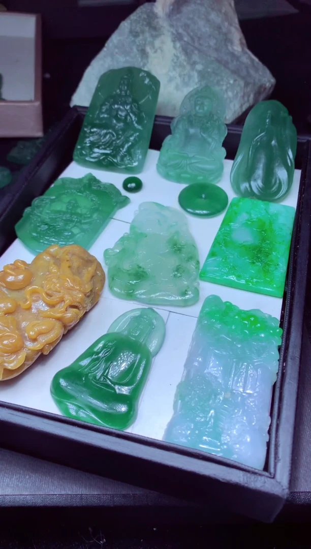 未镶嵌定制翡翠天然翡翠A货吊坠 官方基地发货