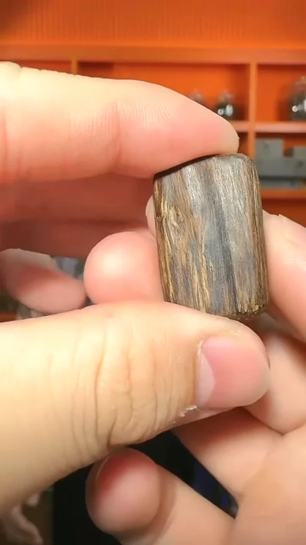 沉香吊坠40号天然野沉水挂件多样性发一