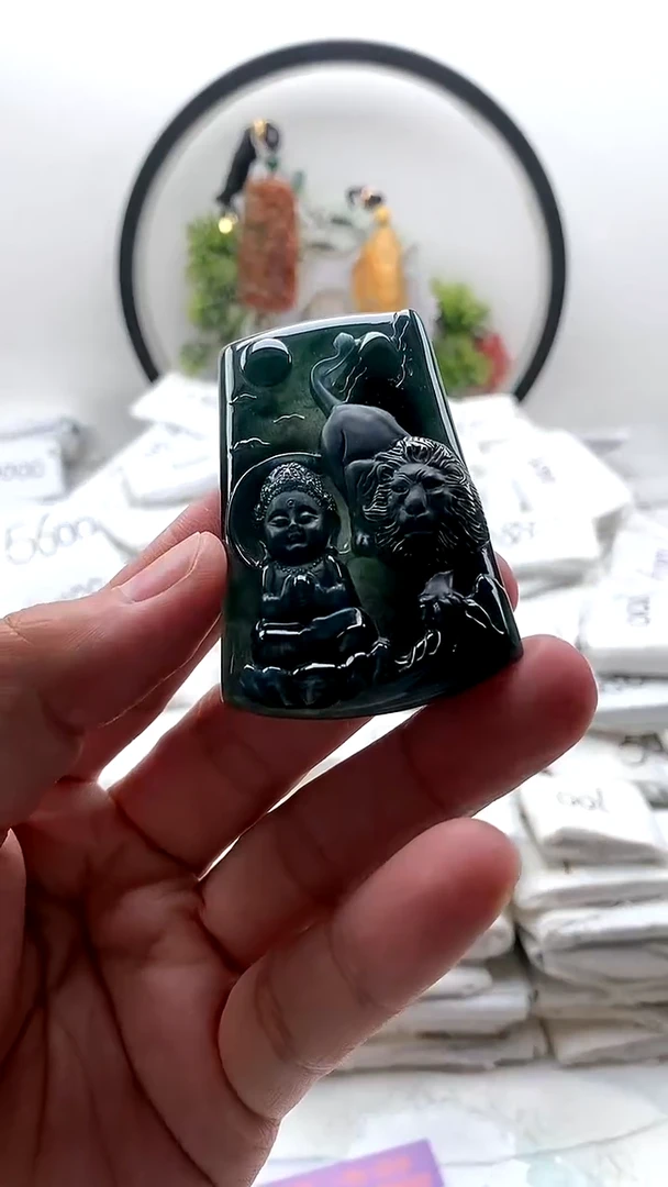 颈饰未镶嵌翡翠文殊