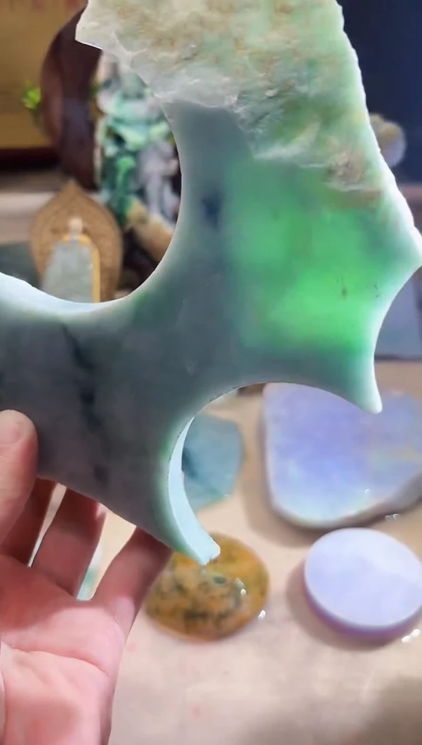 翡翠挂件未镶嵌A货张麦1382