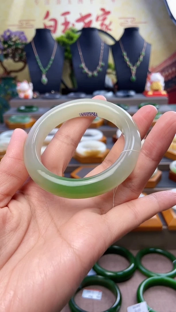未镶嵌手镯和田玉翠青手镯55