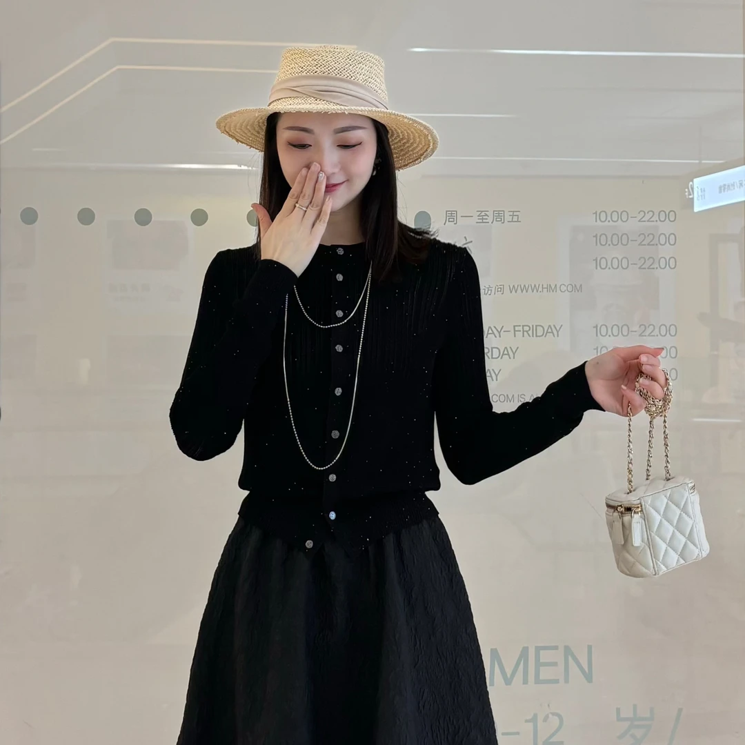 GIRDEAR/哥弟新款老钱风百搭星空珠片冰丝长袖针织开衫女1499192