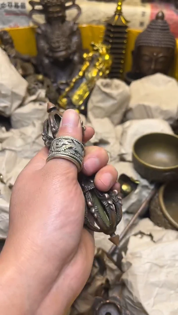 精美铜器，点击下单