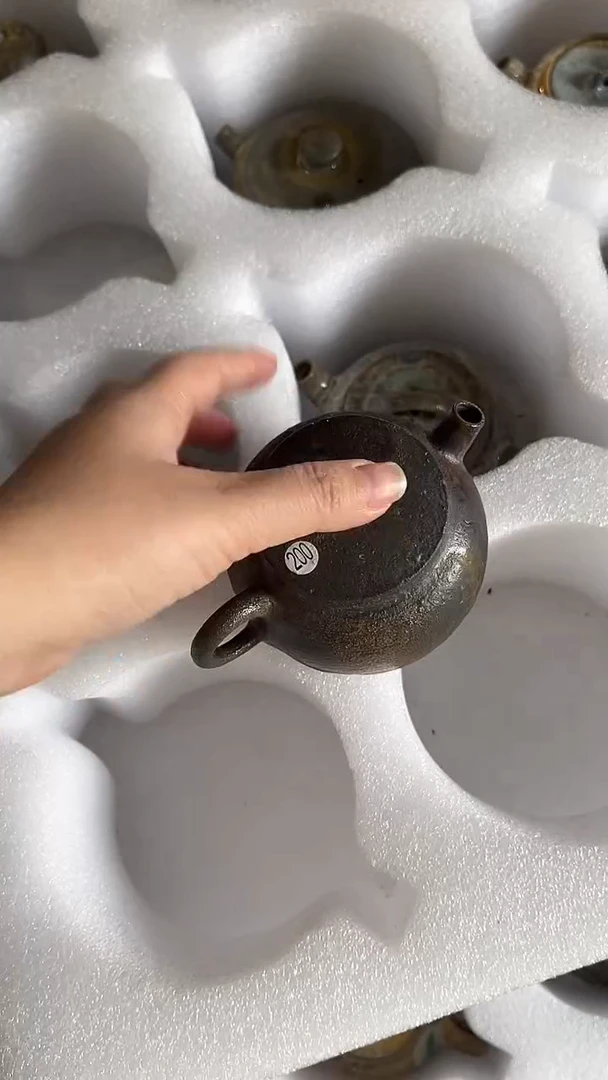 壶200号容量150-160ML陶泥 有取钉痕迹