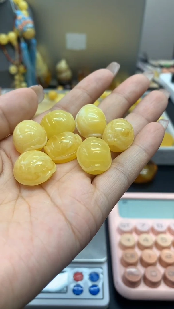 未镶嵌琥珀珠宝奇石551多样性发其一
