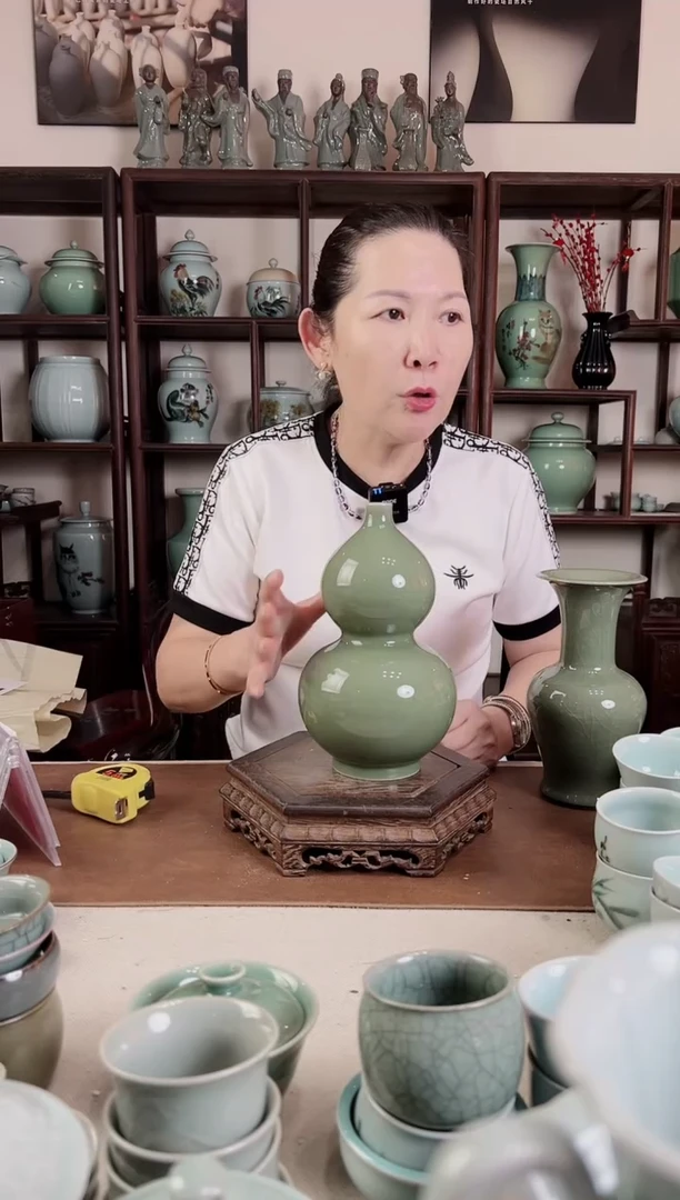 纯手工 豆青釉 葫芦瓶B