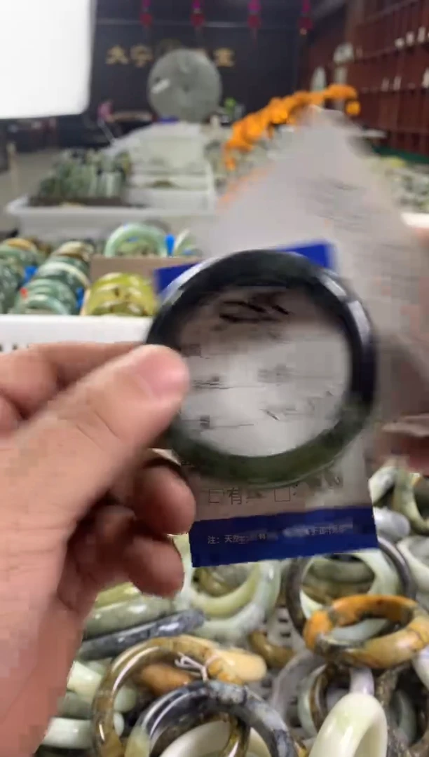 蛇纹石玉未镶嵌手镯5285