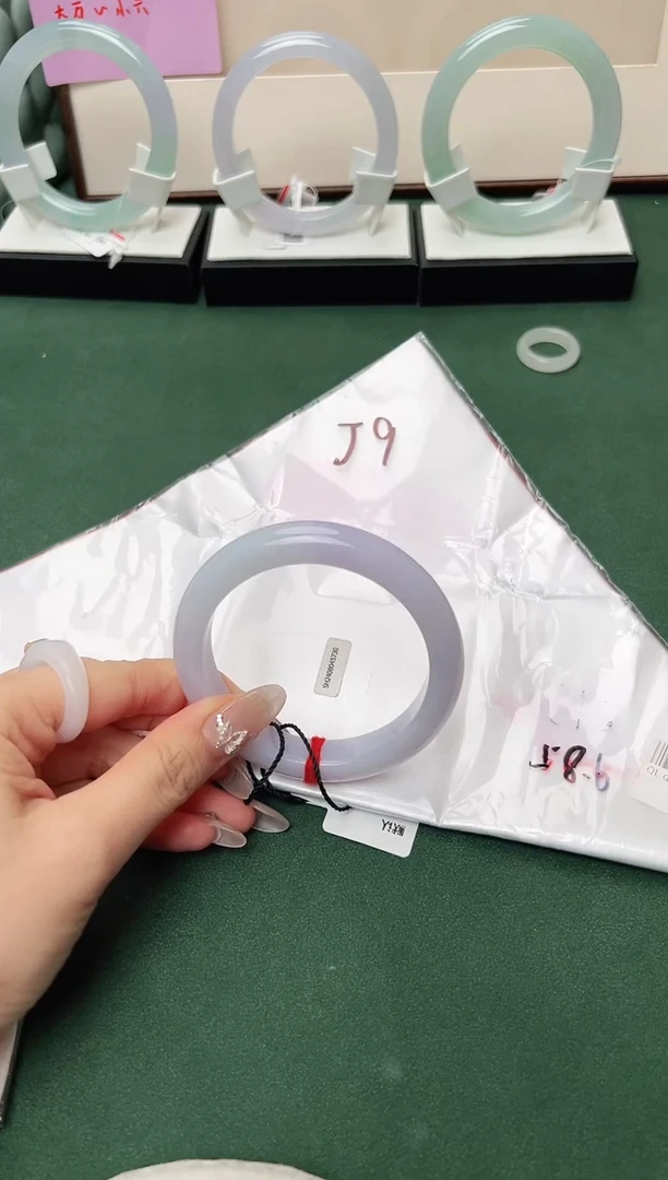 翡翠手镯未镶嵌JZY0505-9 圈口58-59