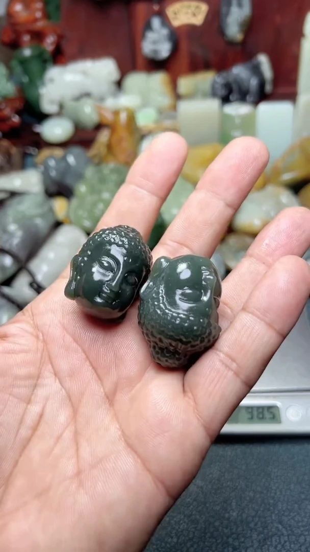 和田玉未镶嵌把件2