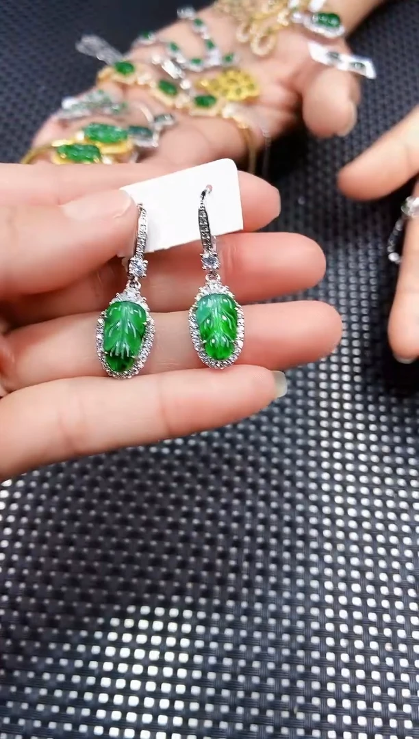 【闪购商品】翡翠耳饰未镶嵌111111111