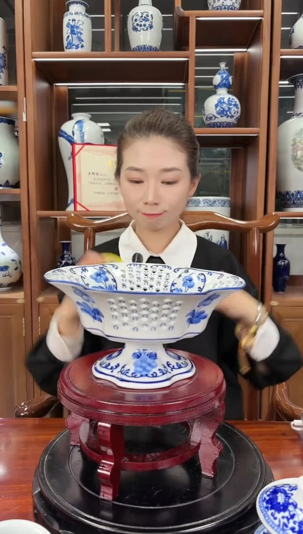 A40景德镇青花多子果盘